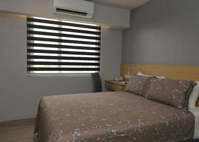 Hotel Cebu Hotel Plus 3*